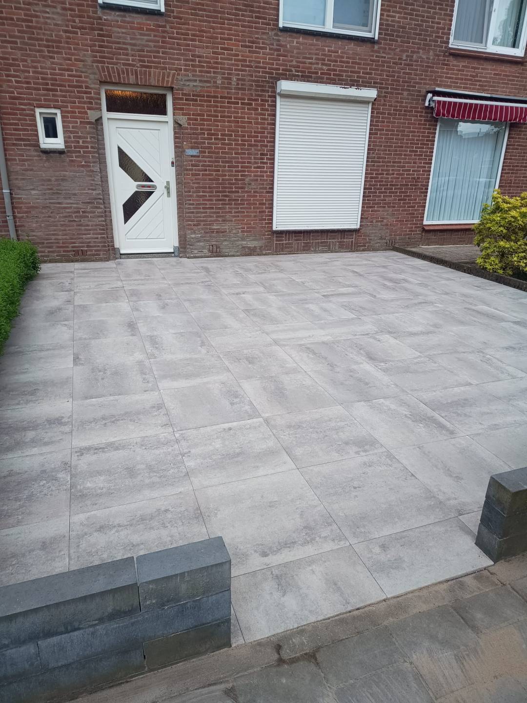 Betontegels in Veldhoven — Veldhoven